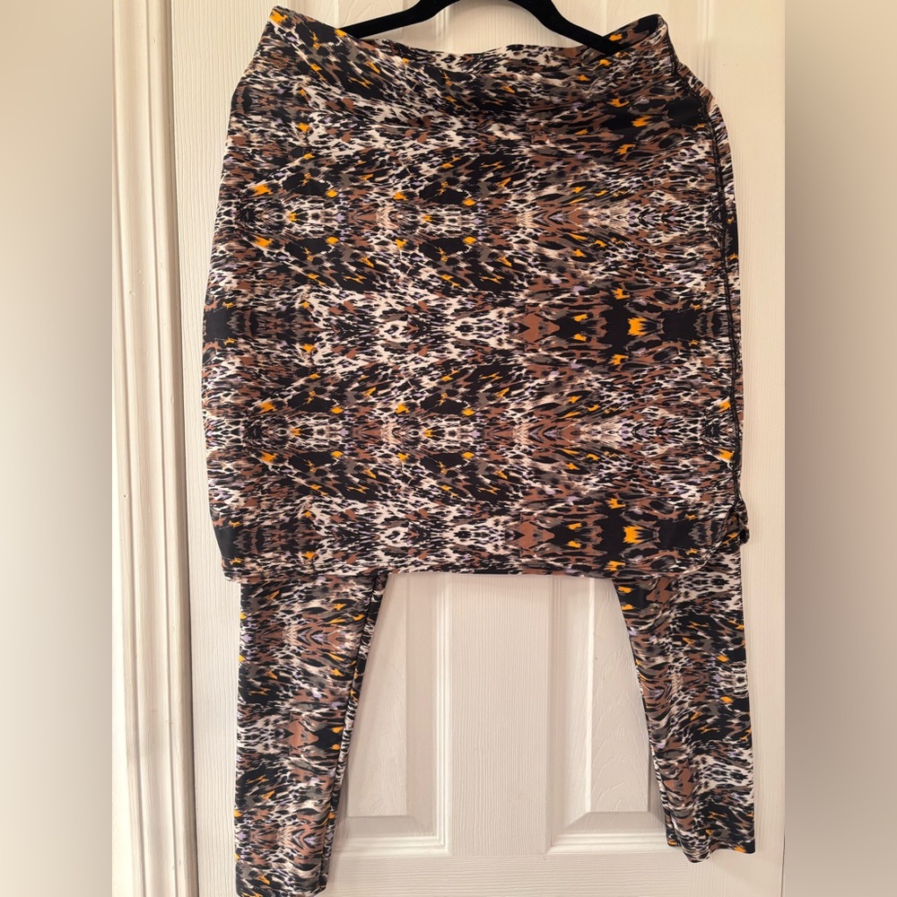 Athletic skirt swim hike animal Patterned Women's Skirt leggings 15” waist